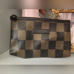 Gloria Vanderbilt Brown and Tan Checkered Toiletry Bag